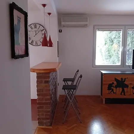 Secret Garden Apartment Belgrade