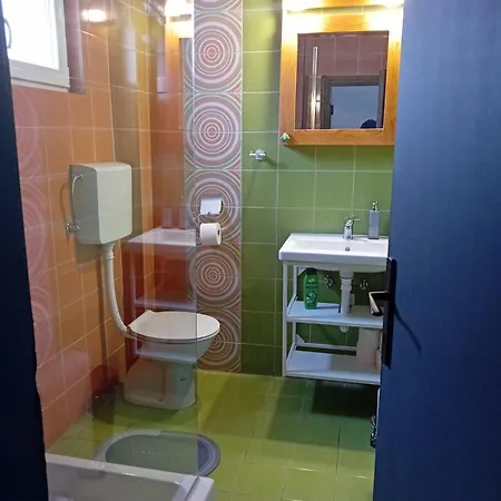 Secret Garden Apartment *